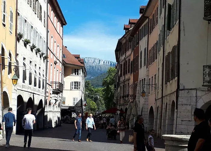 Apartman Le Virgile - *
